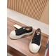 sneakers sneakers