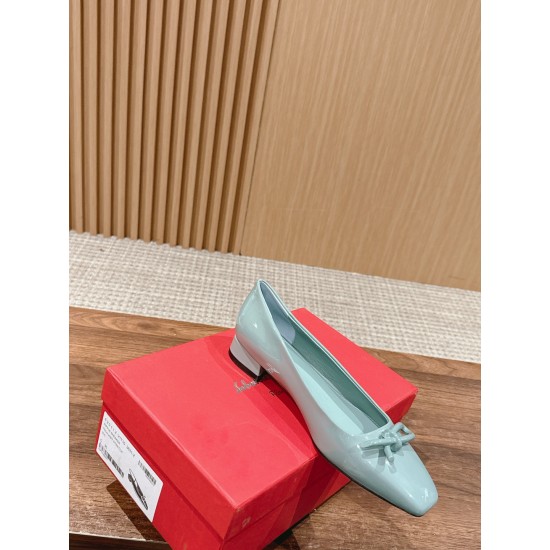 sandal