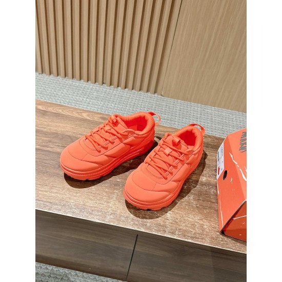 sneakers sneakers