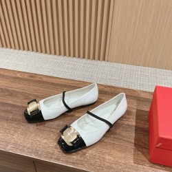 sandal