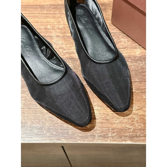 sandal