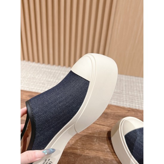 slippers