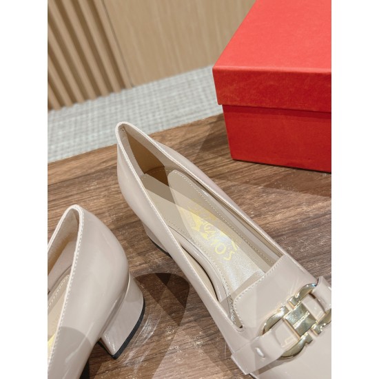 sandal