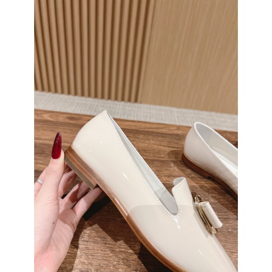 sandal