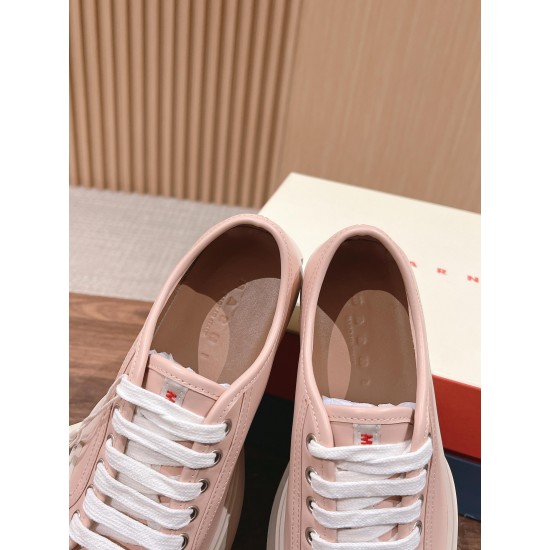 sneakers sneakers