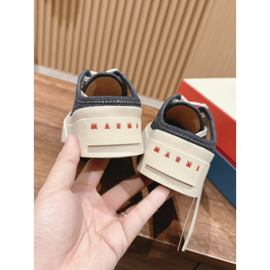 slippers slippers