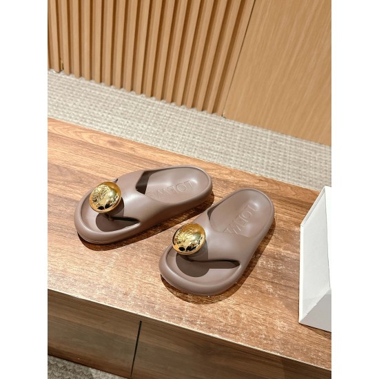slippers