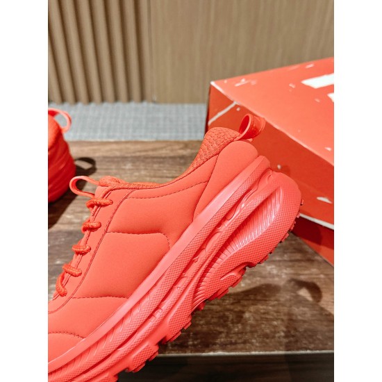 sneakers sneakers