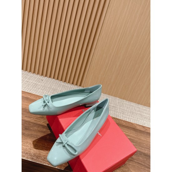 sandal
