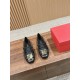 sandal