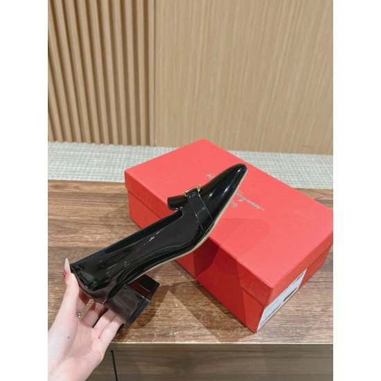 sandal