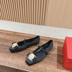 sandal