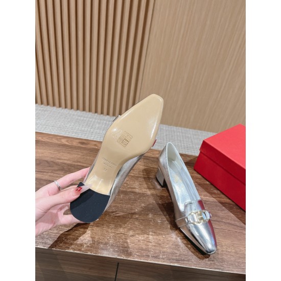 sandal
