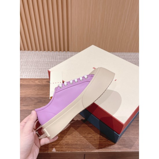 sneakers sneakers
