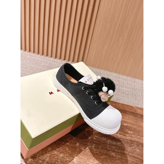 sneakers sneakers