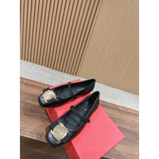 sandal