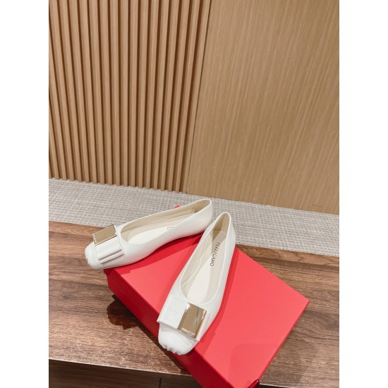 sandal