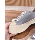 sneakers sneakers