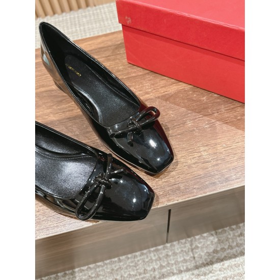 sandal
