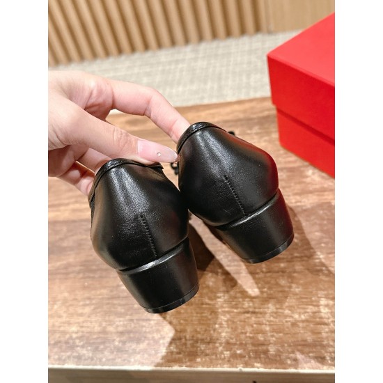 sandal