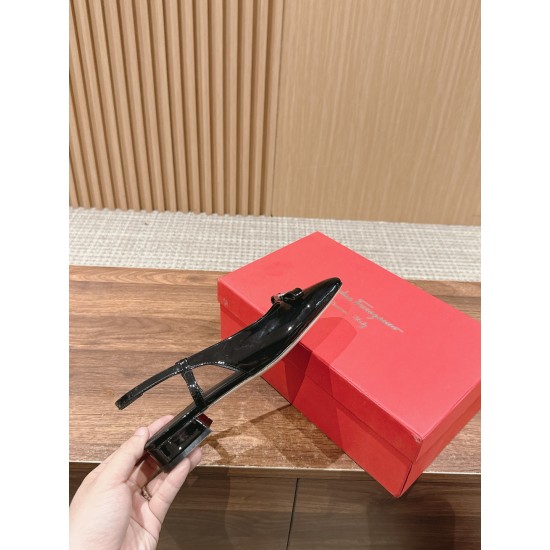 sandal
