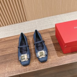 sandal