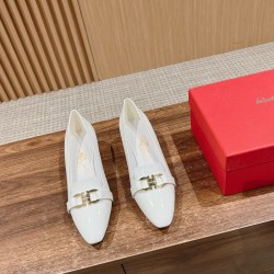 sandal