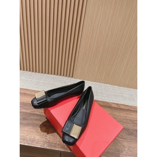 sandal