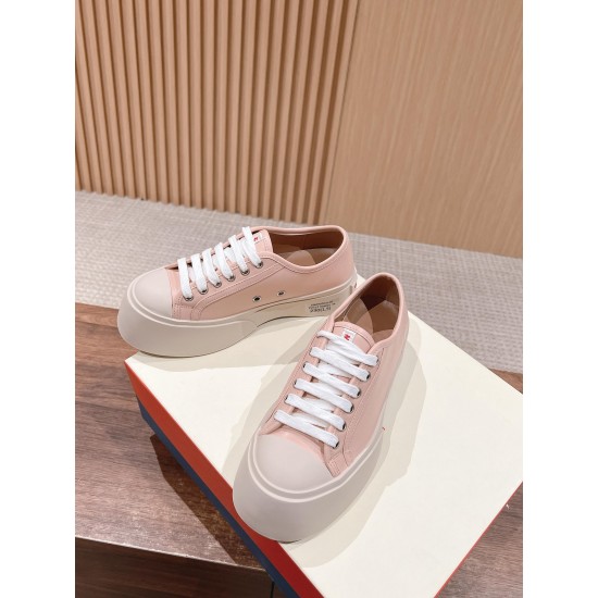 sneakers sneakers