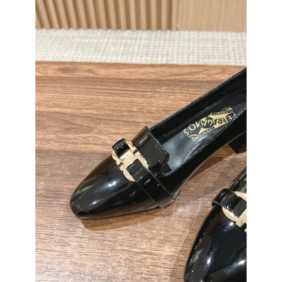 sandal