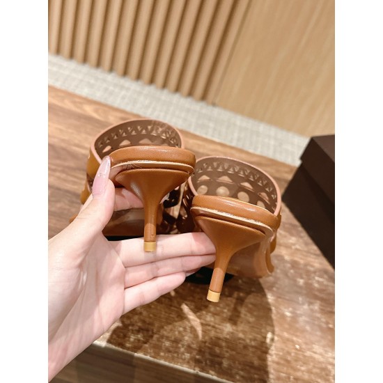 sandal