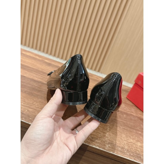 sandal
