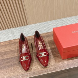 sandal
