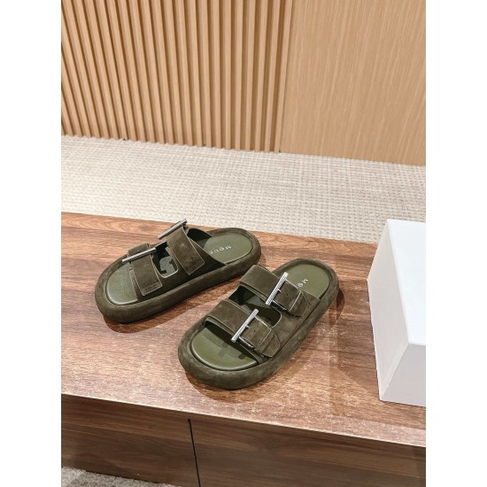 slippers