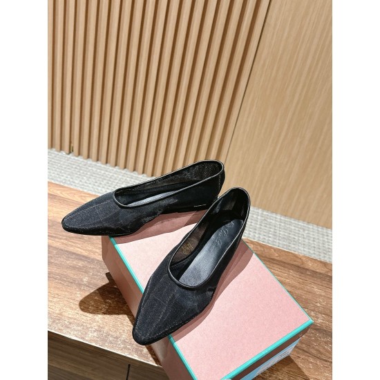 sandal