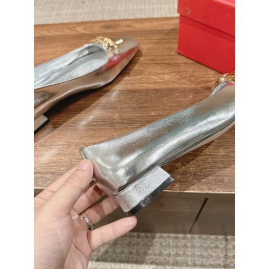 sandal