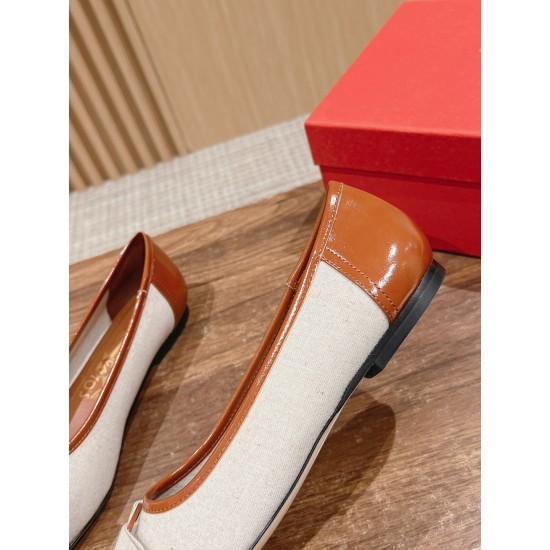 sandal