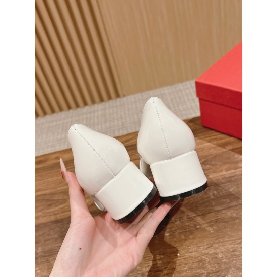 sandal