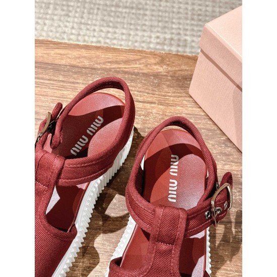 MIUMIU sneakers