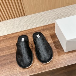 The row slippers