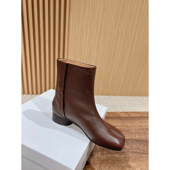 MM6 boots