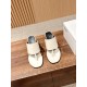 MM6 slippers