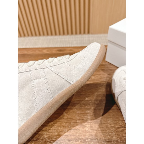 MM6 sandals