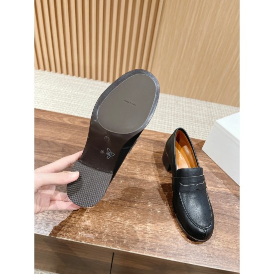 The row loafers The row loafers