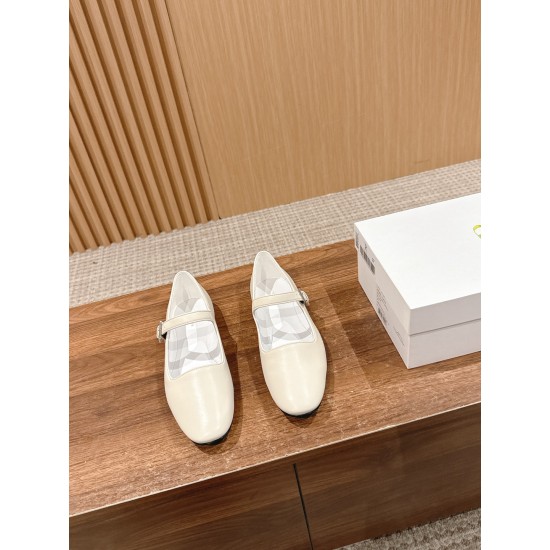 The row sandals