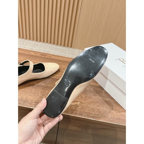 The row sandals