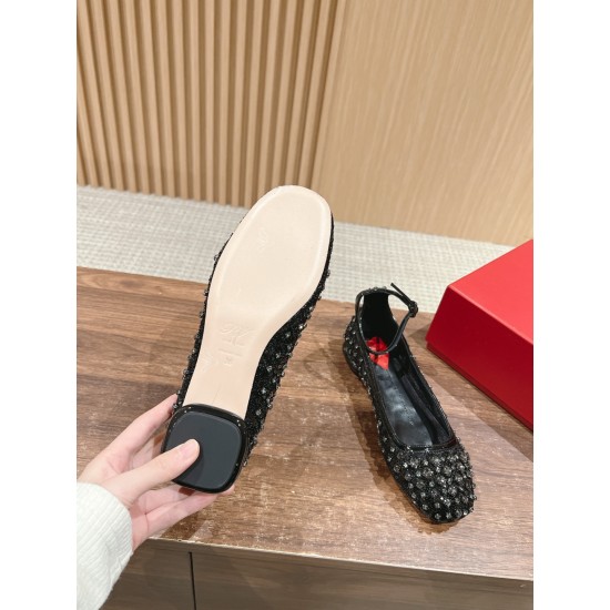 RV ballet shoes