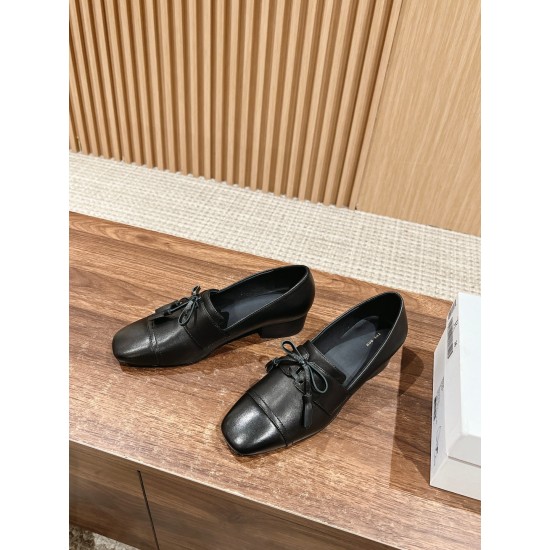 MM6 sandals