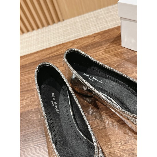 MM6 sneakers