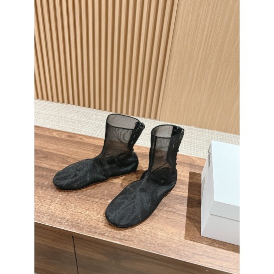 MM6 boots